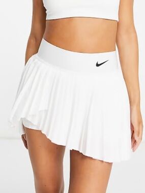 NikeCourt Dri-FIT Advantage Women's Pleated Tennis Skirt